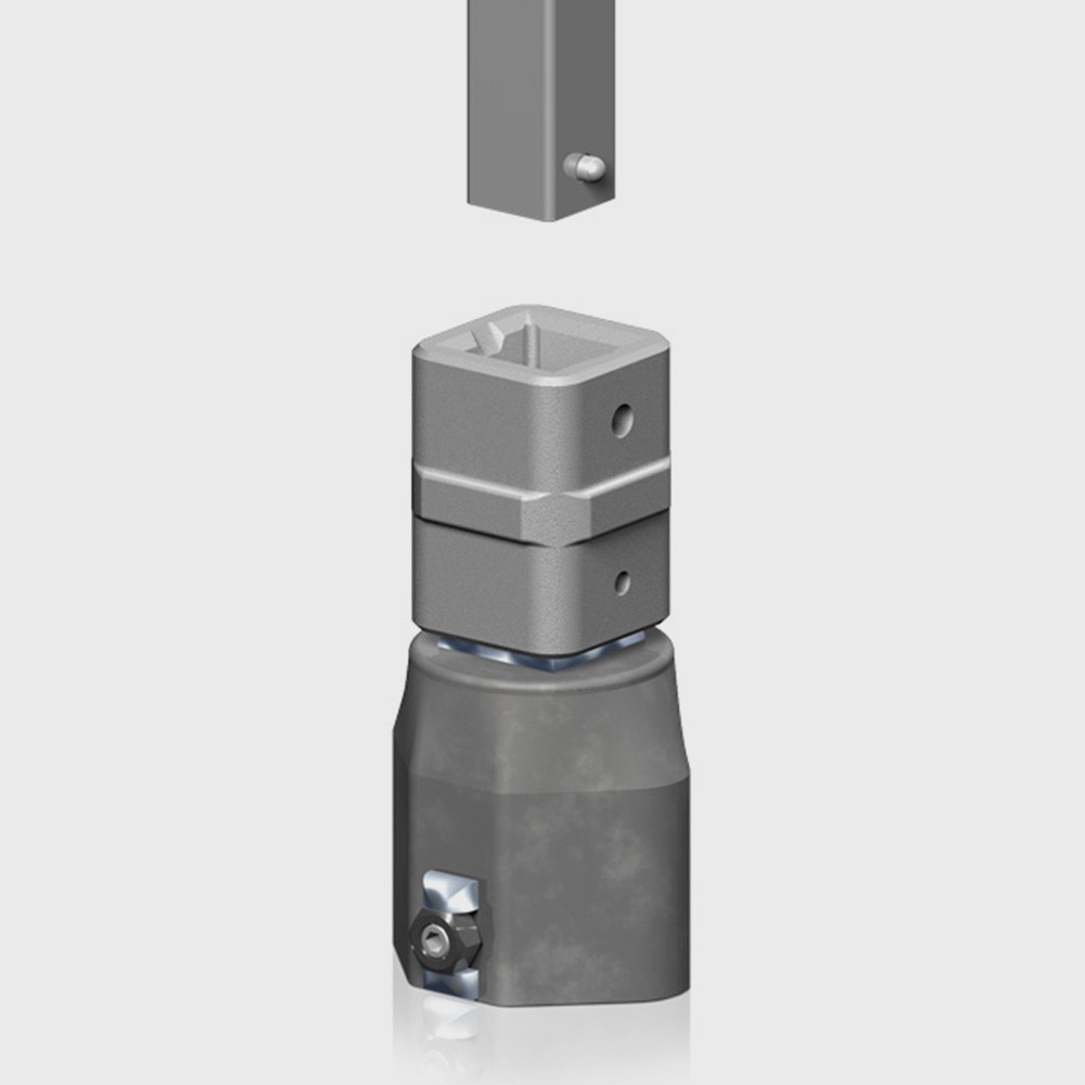Metallverbindungsstück mit quadratischer Form, das über einer zylindrischen Halterung schwebt, auf weißem Hintergrund.